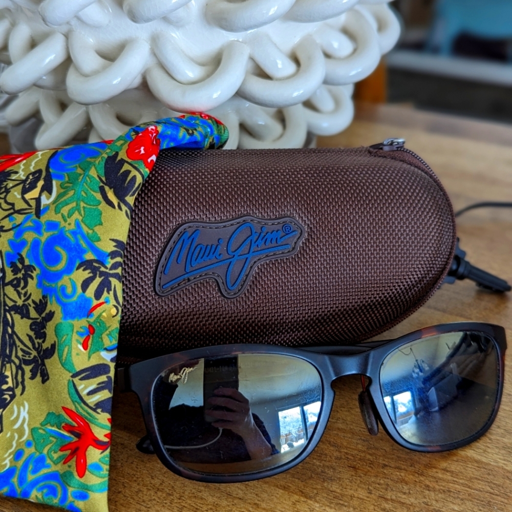 Maui Jim - Front Street Wayfarer Sunglasses 🕶️